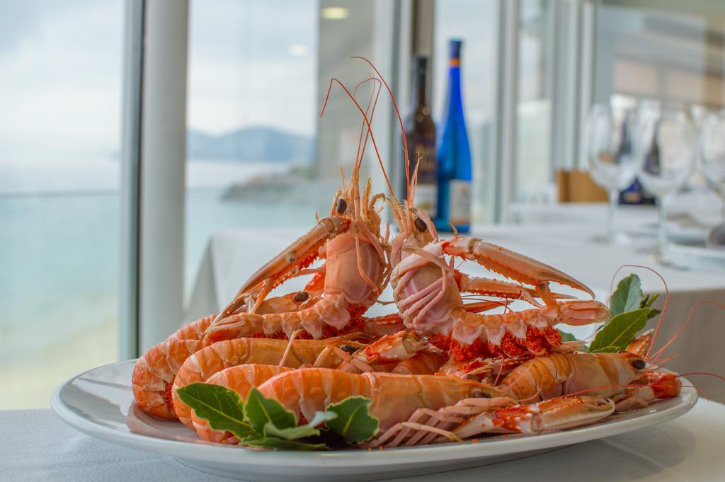 Hotel Restaurante Loureiro Bueu Eksteriør billede